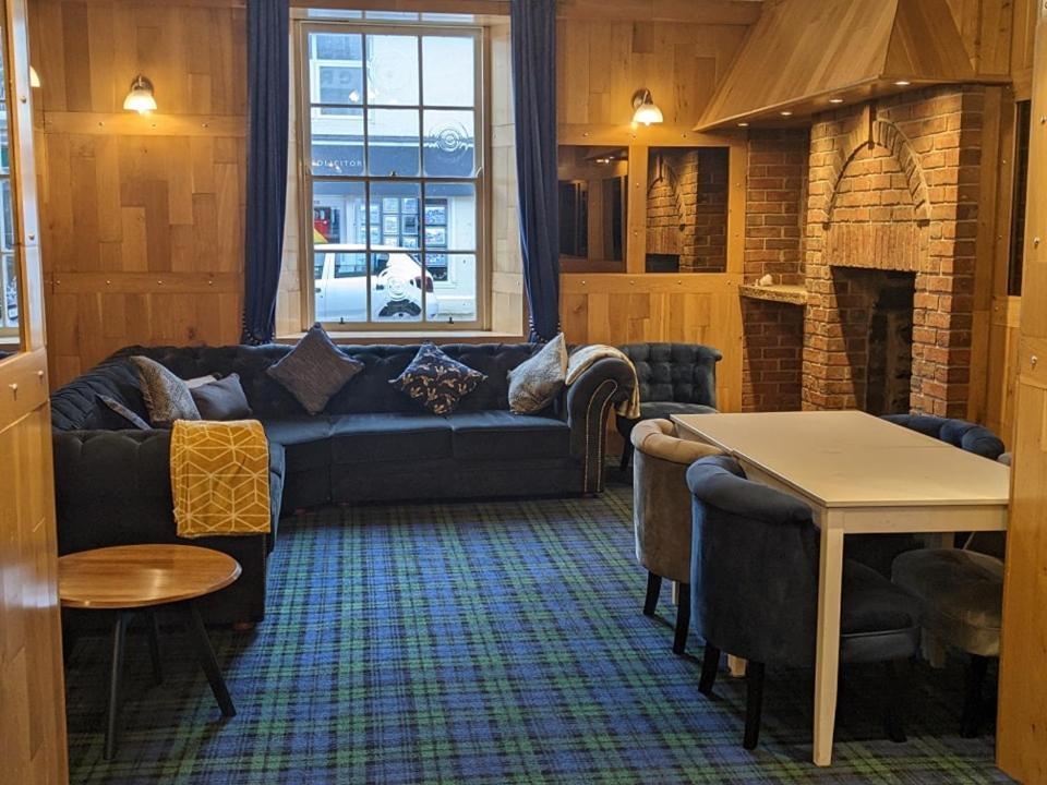 Crown Hotel Langholm Eksteriør billede